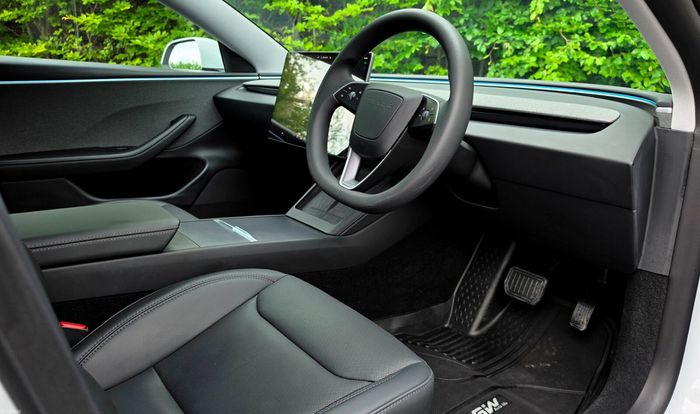Tesla Model 3 2025
