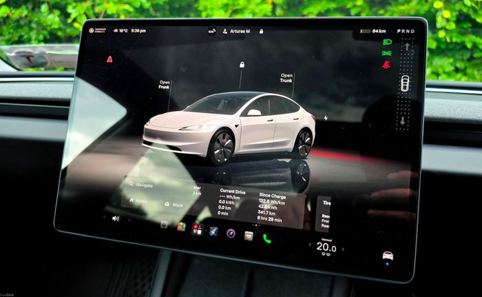 Tesla Model 3 2025
