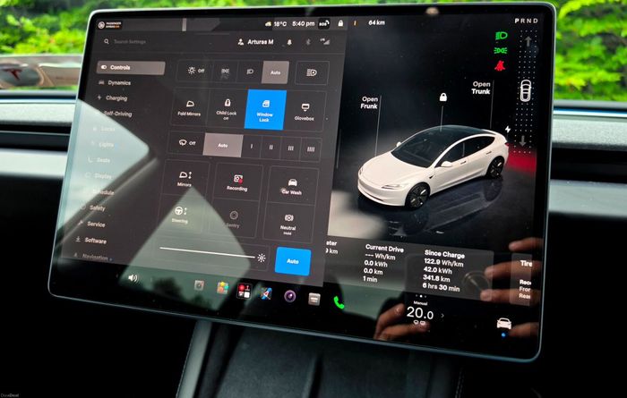 Tesla Model 3 2025