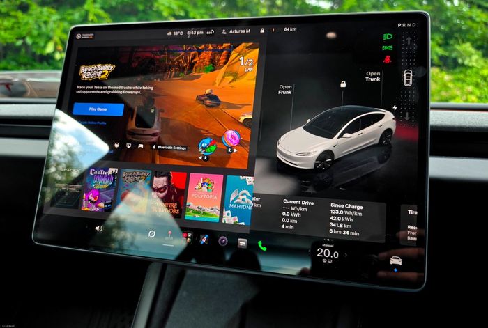 Tesla Model 3 2025