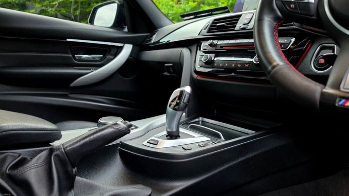 BMW 3 Series 2017