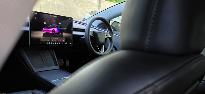 Tesla Model 3 2024
