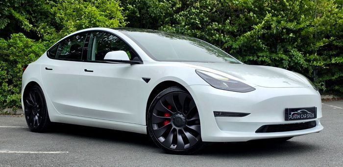 Tesla Model 3 2022