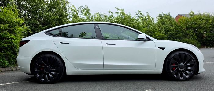 Tesla Model 3 2022