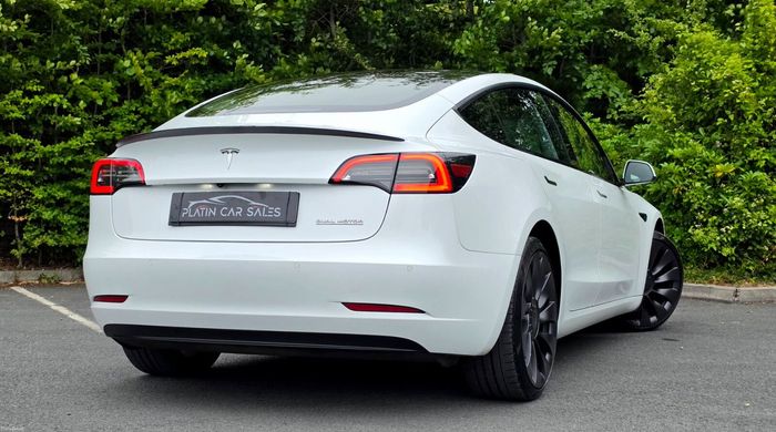 Tesla Model 3 2022