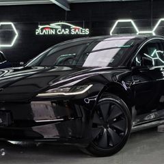Tesla Model 3 2024