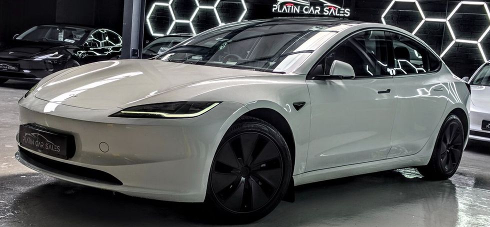 Tesla Model 3 2024