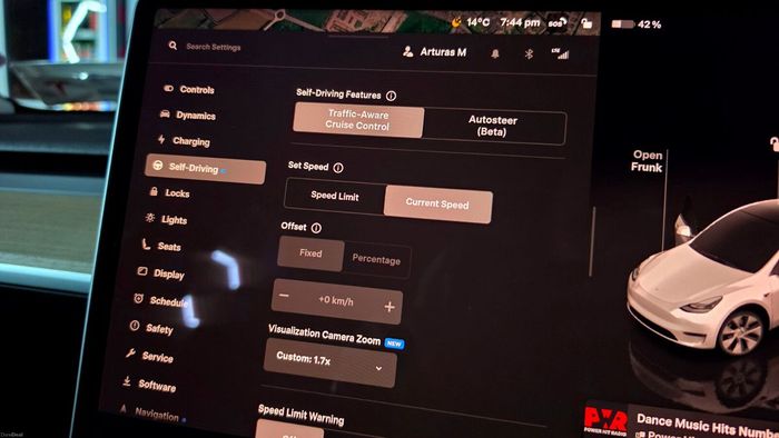 Tesla Model Y 2023