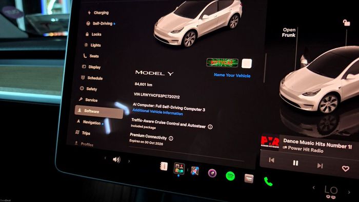 Tesla Model Y 2023
