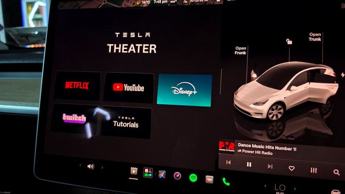 Tesla Model Y 2023