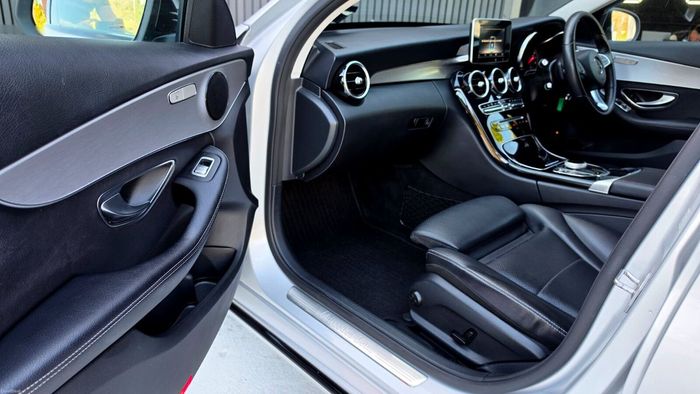 Mercedes-Benz C-Class 2018