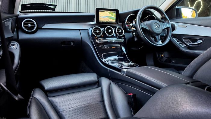Mercedes-Benz C-Class 2018