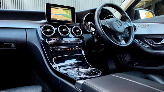 Mercedes-Benz C-Class 2018