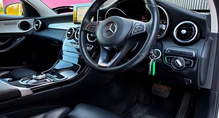 Mercedes-Benz C-Class 2018