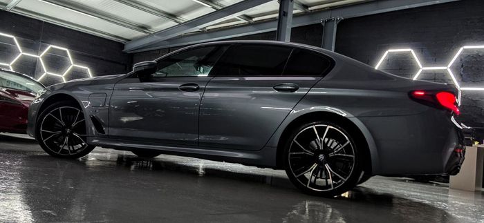 BMW 5 Series 2020