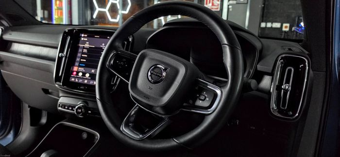 Volvo C40 2022