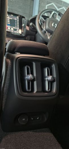 Volvo C40 2022