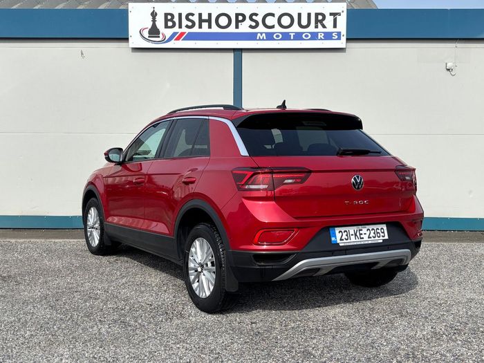 Volkswagen T-Roc 2023