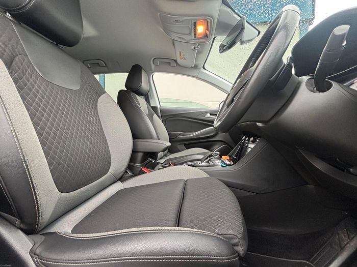 Opel Crossland X 2021