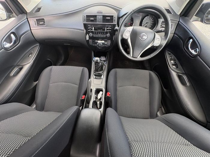Nissan Pulsar 2015