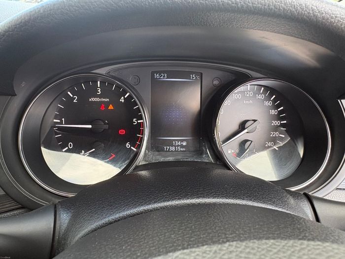 Nissan Pulsar 2015
