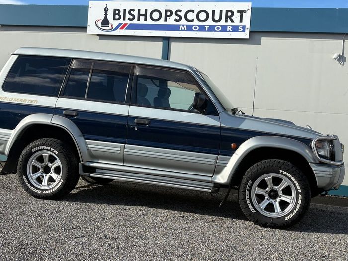 Mitsubishi Pajero 1996