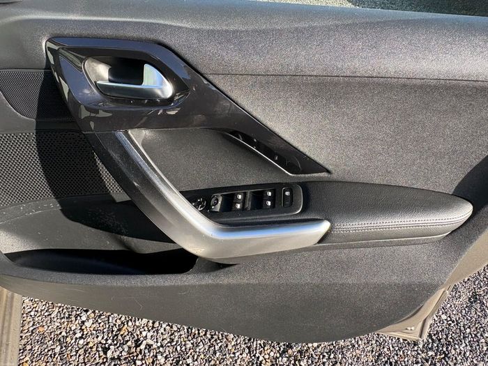 Peugeot 208 2015