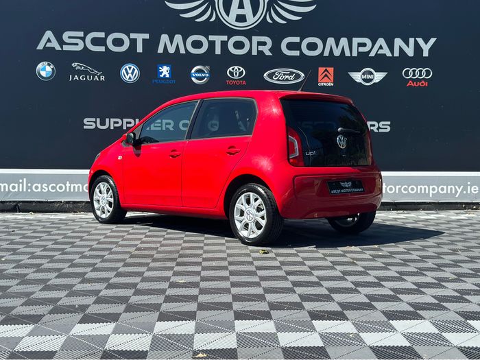 Volkswagen Up! 2015