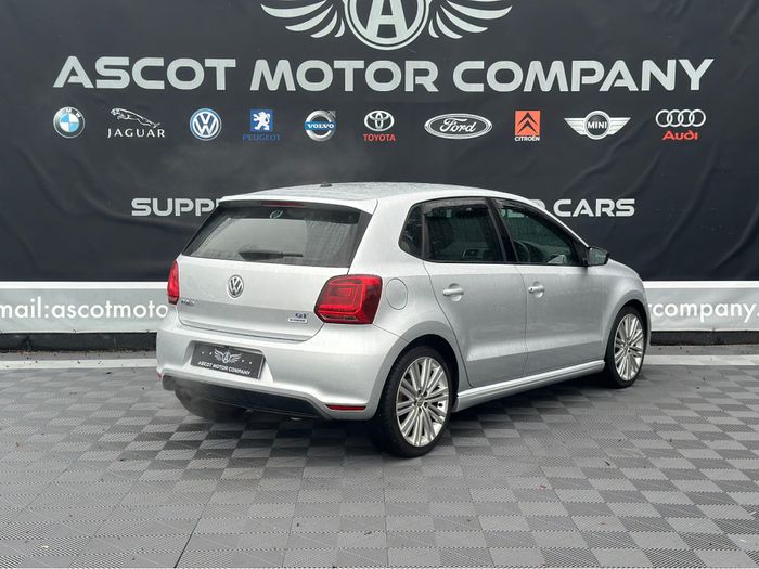 Volkswagen Polo 2015