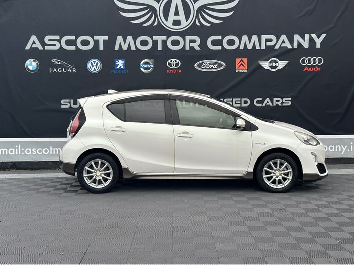 Toyota Aqua 2015