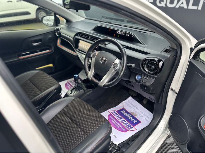 Toyota Aqua 2015