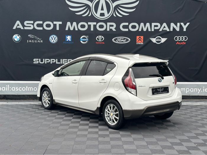 Toyota Aqua 2015