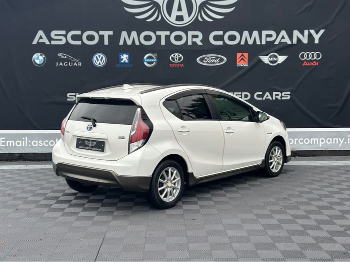 Toyota Aqua 2015