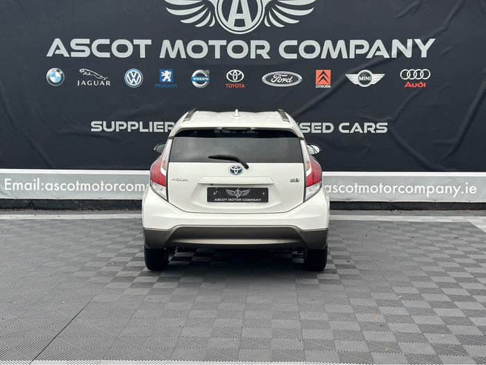 Toyota Aqua 2015