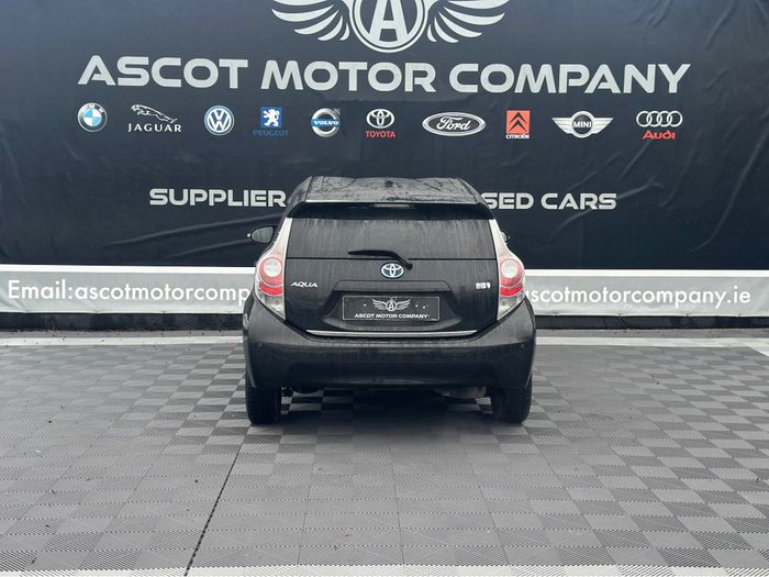 Toyota Aqua 2014