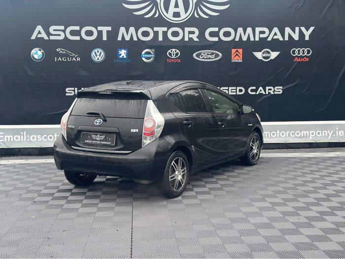Toyota Aqua 2014
