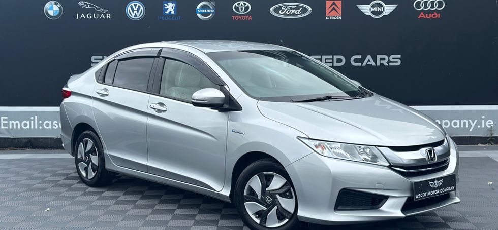Honda Grace 2015