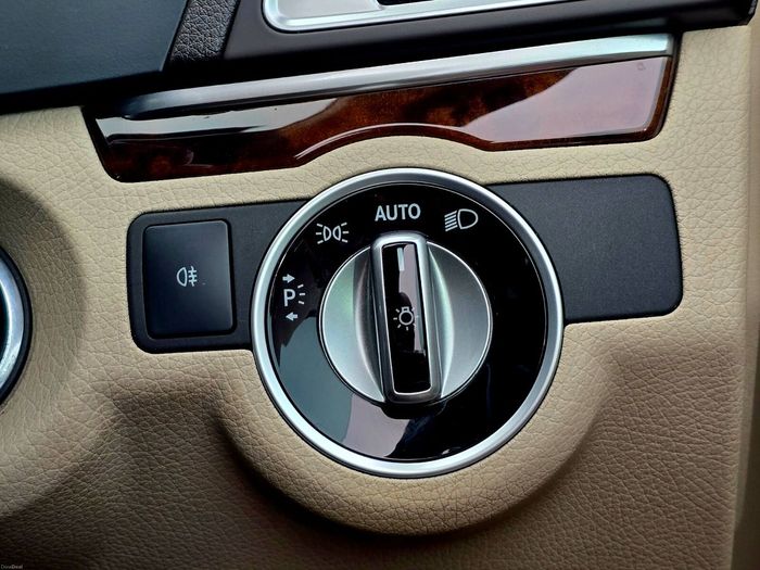 Mercedes-Benz E-Class 2015