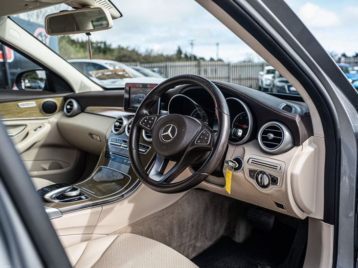 Mercedes-Benz C-Class 2016