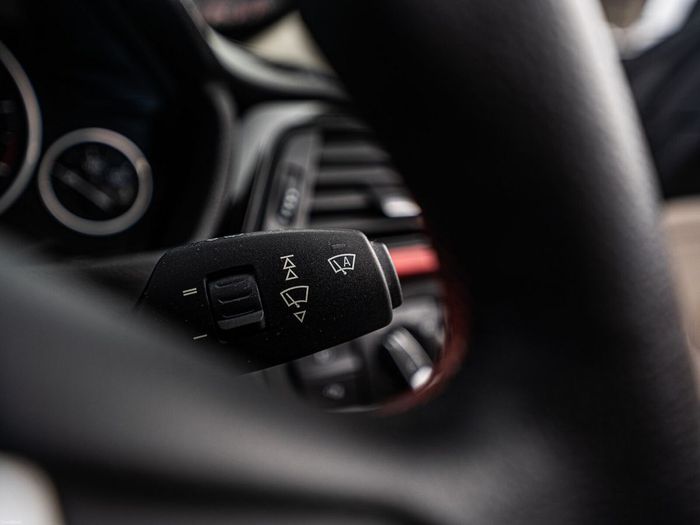 BMW 3 Series 2016