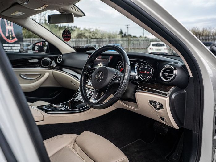 Mercedes-Benz E-Class 2016