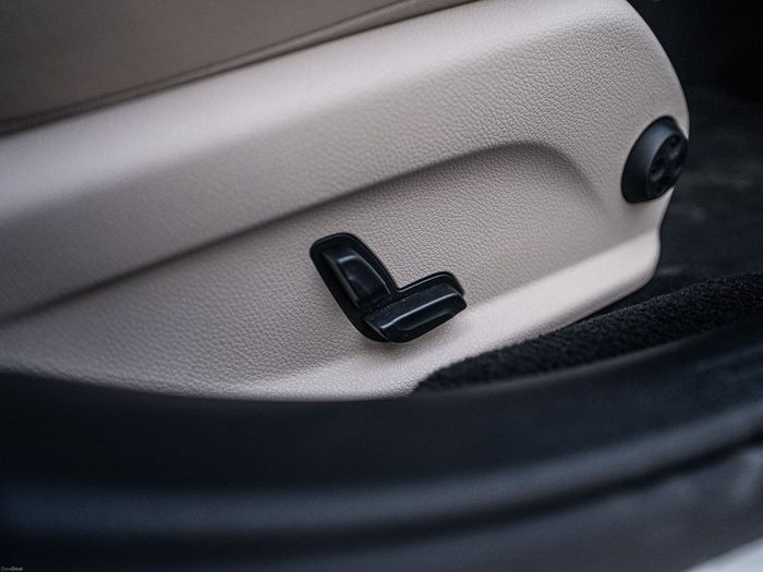 Mercedes-Benz E-Class 2016