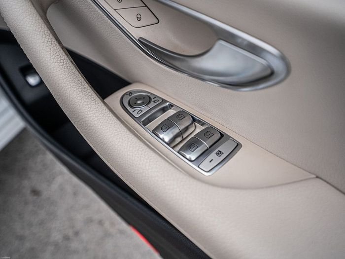 Mercedes-Benz E-Class 2016