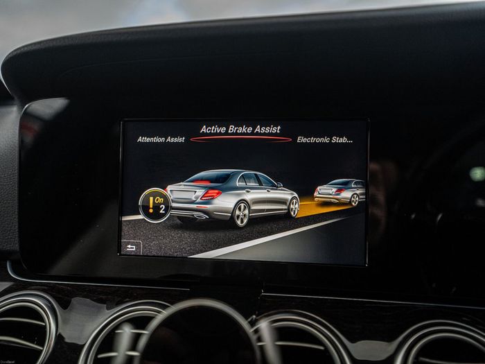 Mercedes-Benz E-Class 2016