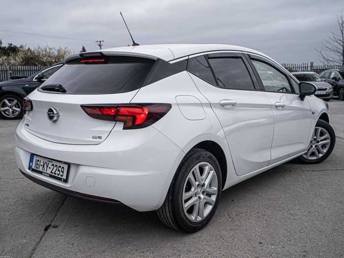 Opel Astra 2016