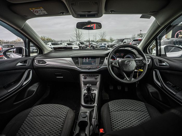 Opel Astra 2016