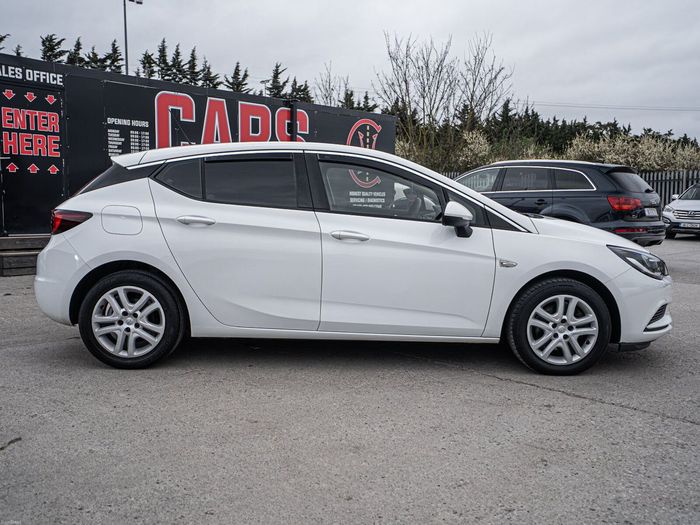 Opel Astra 2016