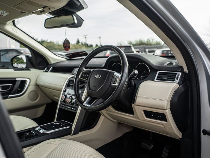 Land Rover Discovery Sport 2016