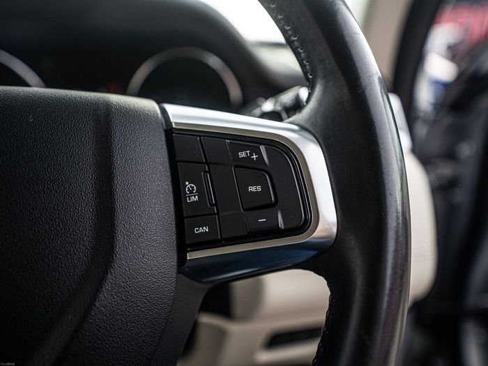 Land Rover Discovery Sport 2016