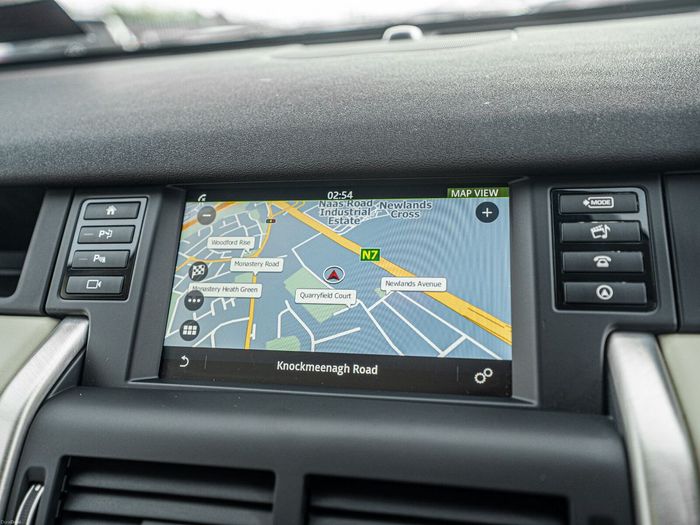 Land Rover Discovery Sport 2016